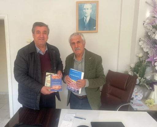 Araştırmacı-Yazar Beğtaş’tan Çelik’e 3 Kitap