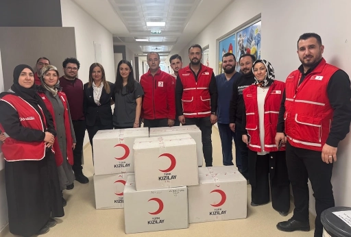 Artuklu Kızılay&rsquo;dan Hastanedeki &Ccedil;ocuklar İ&ccedil;in Anlamlı Destek