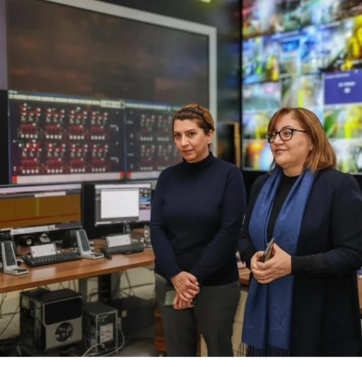 Fatma Şahin&rsquo;den Kar Yağışı A&ccedil;ıklaması: Toplu Ulaşım Yarın &Uuml;cretsiz