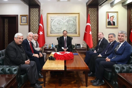 Gazetecilere konuşan Siirt Valisi Kızılkaya, Siirt doğalgaza kavuşacak.