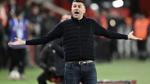 Gaziantep FK&rsquo;da Burak Yılmaz&rsquo;dan flaş a&ccedil;ıklama