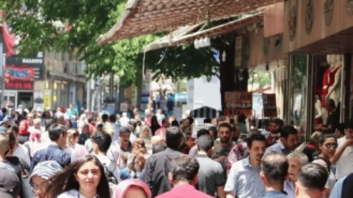 Gaziantep Gen&ccedil; N&uuml;fusuyla &Ouml;ne &Ccedil;ıkıyor