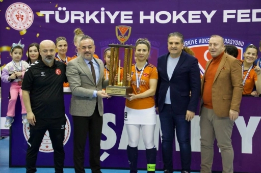 Gaziantep Polis g&uuml;c&uuml; Kadın Hokey Takımı Zirveyi Bırakmadı