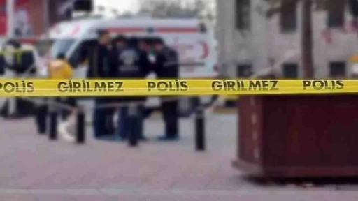 Gaziantep&rsquo;te Mahallede Bı&ccedil;aklı Kavga: 2 Yaralı