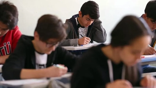 Gaziantep&rsquo;te &Ouml;ğrencilere Burs M&uuml;jdesi Lisans, Y&uuml;ksek Lisans ve Doktora Destekleri Artırıldı