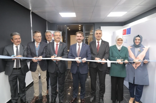 Gaziantep&rsquo;te &Ouml;ğretmenlere Dijital Eğitim Yatırımı