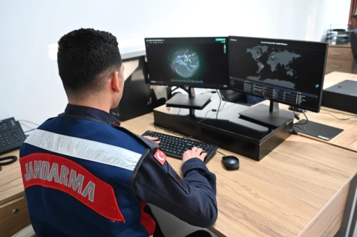 Gaziantep&rsquo;te Siber Dolandırıcılık Operasyonu, 64 Ş&uuml;pheli Tespit Edildi, 16&rsquo;sı Tutuklandı