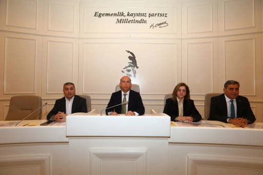 Gaziantep&rsquo;te Yeni Sebze Hali Projesi İ&ccedil;in Esnafla İstişare Toplantısı Yapıldı