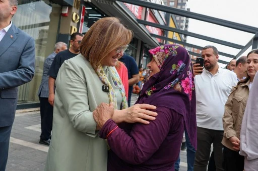 BAŞKAN ŞAHİN, ASFALTI YENİLENEN TURGUT &Ouml;ZAL BULVARI&rsquo;NDA VATANDAŞLARLA BULUŞTU