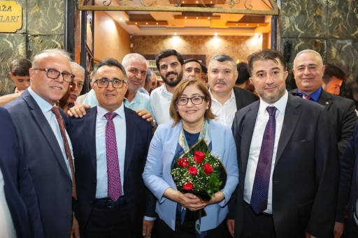 Hasan Teke "Ahde Vefa, Emeğe Saygı" gecesi düzenledi