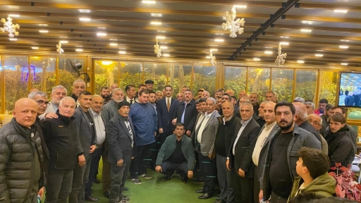 İslahiye Muhtarlarından Kaymakam&rsquo;a Anlamlı Hediye, 71 Mahallenin Toprağı Tek Kavanozda