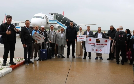 Mardin&rsquo;de 47 &Ccedil;ift Dualar Eşliğinde Umre&rsquo;ye Uğurlandı