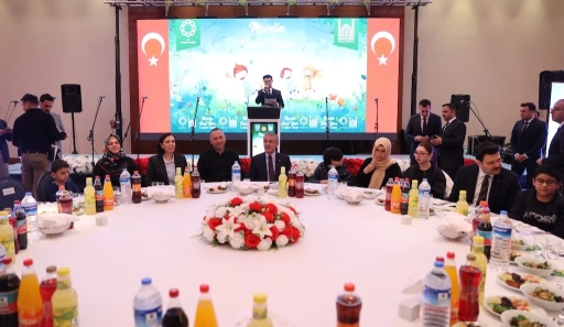 Mardin&rsquo;de D&uuml;nya Yetimler G&uuml;n&uuml;&rsquo;nde &ldquo;Sevgi İftarı&rdquo;