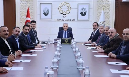 Mardin&rsquo;de Muhtarlar Toplantısı: Talepler Masaya Yatırıldı, talimatlar verildi