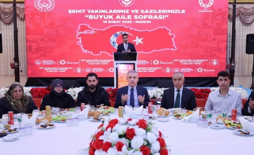 Mardin&rsquo;de Şehit Yakınları ve Gaziler Onuruna &ldquo;B&uuml;y&uuml;k Aile Sofrası&rdquo; İftarı