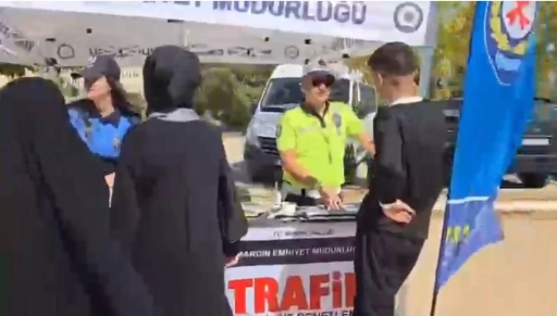 Mardin Emniyet'inden  Gençleri Bilgilendirme Projesi