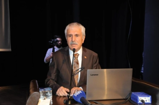 Mehmet &Ccedil;elik&rsquo;ten Yeni Yıl Mesajı: &ldquo;Gazeteciler fikirleri nedeniyle sorgulanmadığı bir yıl diliyorum&rdquo;