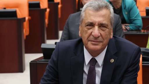 Öztürkmen: "ABD'li Çiftçinin Fıstığına Mahkûm Olacağız"