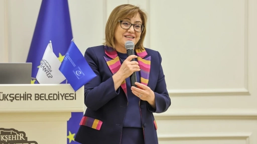 Şahin’den Çok Çocuklu Ailelere Kurasız Konut Müjdesi