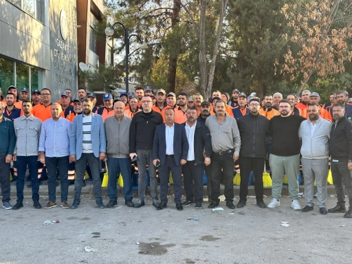 Şehitkamil’de sanayi sitelerinde kış temizliği başladı. Esnaftan başkana teşekkür.