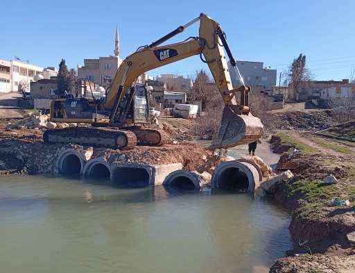 Sel Yıktı Belediye Yeniden Yaptı