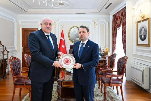 Sermet Atay&rsquo;dan Adalet Bakanı G&uuml;rlek&rsquo;e Hayırlı Olsun Ziyareti