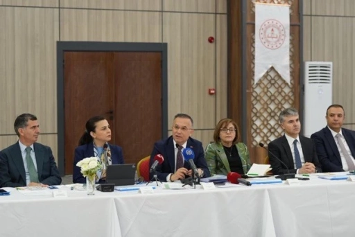 TBMM Komisyonu Gaziantep&rsquo;te Su&ccedil;a S&uuml;r&uuml;klenen &Ccedil;ocukları Masaya Yatırdı