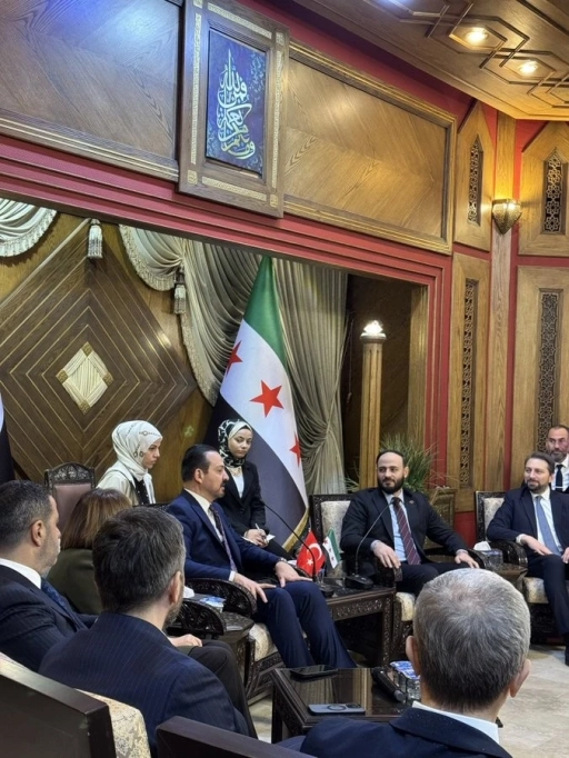 T&uuml;rkiye&rsquo;den Kalabalık Heyet Halep&rsquo;te