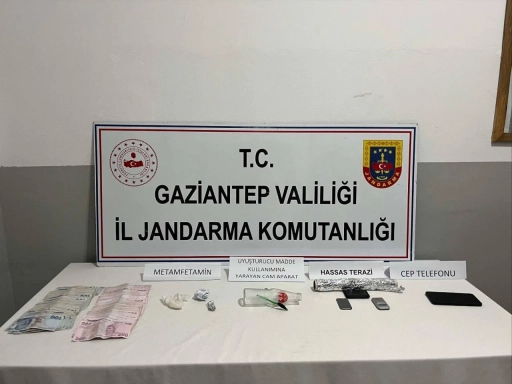 Uyuşturucu Tacirlerine jandarmadan Kiskivrak Operasyon