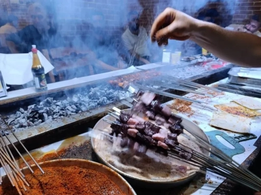 Uzman isim açıkladı: Sokaktan yenmeyecek 10 yiyecek