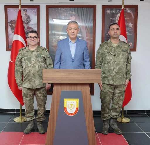 Vali Mehmet&ccedil;iklerle İftar Sofrasında Buluştu